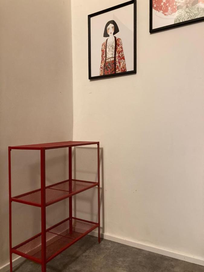 Capsule Hostel Zizkov Tower Praga Zewnętrze zdjęcie